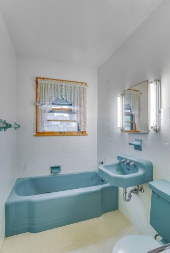 2126 Sunrise Dr, La Crosse WI  54601-6830 exterior