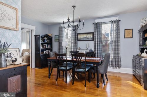 141 Funk St, Strasburg VA  22657-2403 exterior