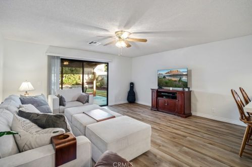 43838 Palm Vis Ave, Lancaster CA 93535-3304 exterior