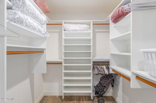 7724 Camelback Rd, Scottsdale AZ 85251-1801 exterior