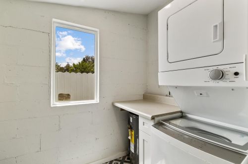 726 56th St, West Palm Beach FL  33407-2508 exterior