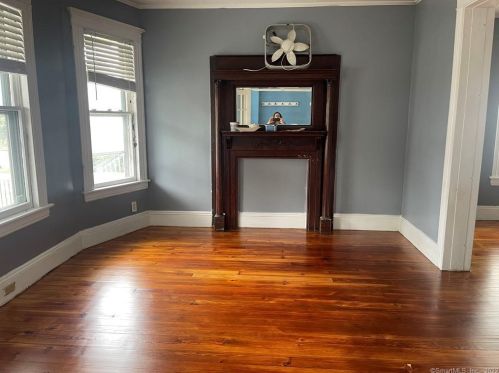 225 Orchard St, Bridgeport CT  06608-1202 exterior