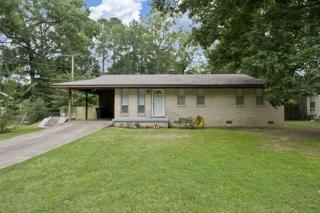 913 Stirrup Pl, Jacksonville, AR 72076-6220
