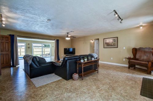 2579 60th Ave, Saint Petersburg FL  33712-5219 exterior