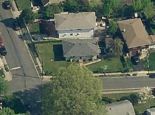 115 Church Pl, Copiague, NY 11726-2109