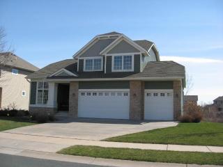 15729 Fairoaks Ave, Lino Lakes, MN 55038-8552