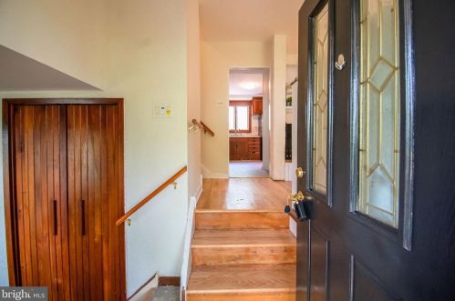 159 Windsor Ave, Southampton PA  18966-3333 exterior