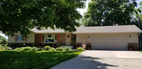 1287 120th Ave, Castalia, IA 52133-8523