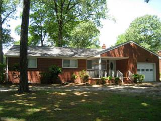 1533 Oleander Ave, Chesapeake VA  23325-3741 exterior