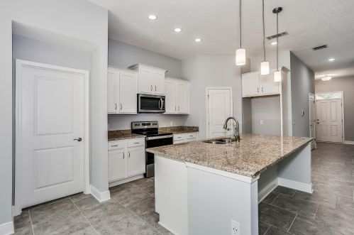 4803 Lynn Rd, Milton, FL 32583-2527