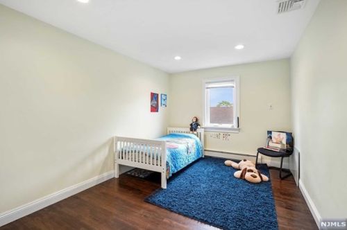 50 Hickory St, Englewood NJ  07632-1539 exterior