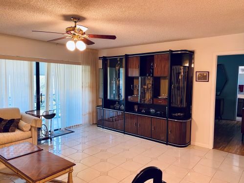 128 Capri C, Delray Beach FL  33484-7922 exterior