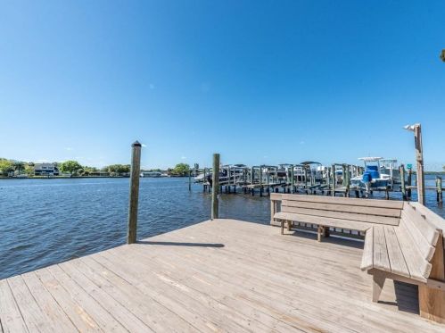 8809 Cross Landing Ln, Riverview, FL 33578-4997
