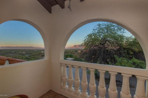 4650 Crestview Cir, Tucson AZ 85745-9207 exterior