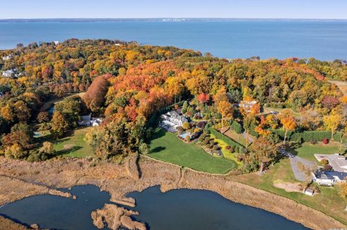 203 Centre Island Rd, Muttontown, NY 11771-4908