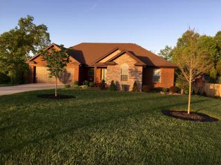 786 Grand Canyon Dr, Glendale, KY 42701-4755