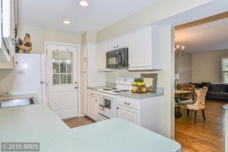 6107 Dominican Dr, Springfield VA  22152-1606 exterior