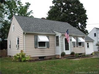 71 Piper Rd, New Haven, CT 06514-3335