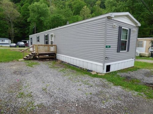 1710 Kirk Dr, Verona PA  15147-3917 exterior