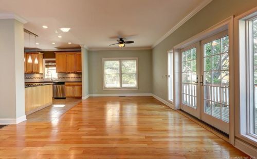 11 Wildwood Ave, Milford CT  06460-5846 exterior