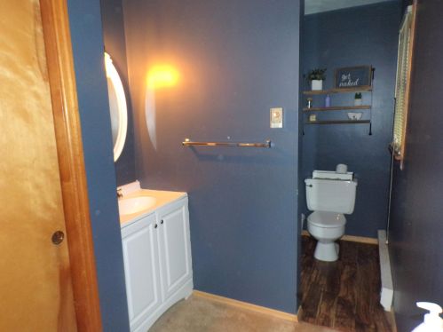 8 Willis Ct, Washington Ch OH  43160-1073 exterior