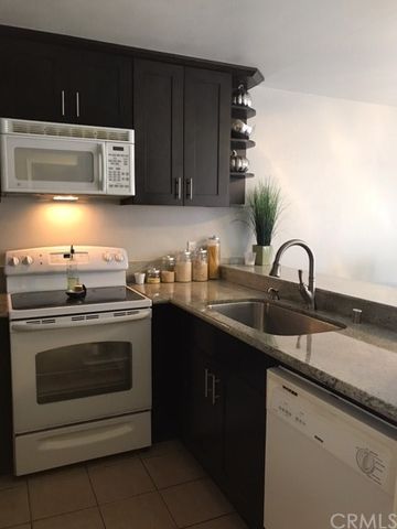 999 Pine St, Upland CA 91786-3020 exterior