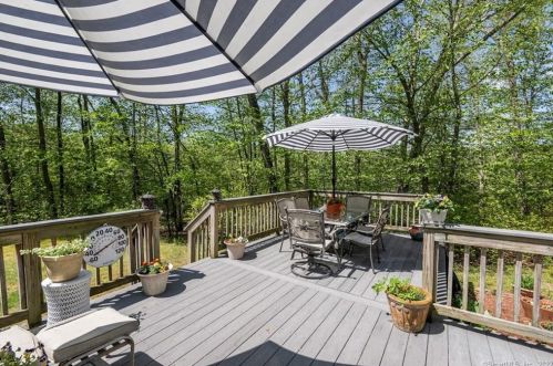 37 Sepunnomo Ln, Higganum, CT 06441-4495
