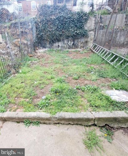 221 Connell St, Wilmington DE  19805-3961 exterior