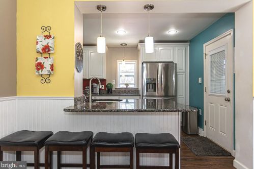 617 Derstine Ave, Lansdale PA 19446-3342 exterior