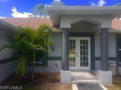 161 18th St, Naples, FL 34117-9405