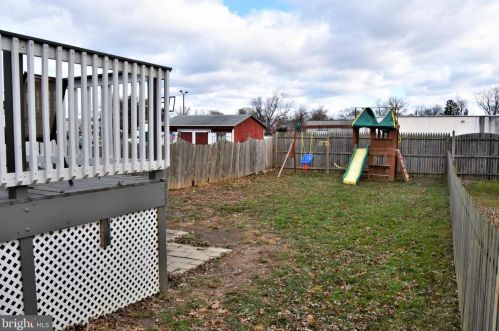 324 Amosland Rd, Holmes PA  19043-1203 exterior