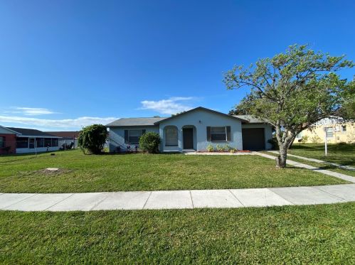 691 Florida Pkwy, Kissimmee, FL 34743-7519