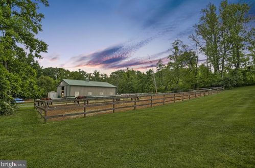 905 Old Mountain Rd, Siddonsburg, PA 17019-9697