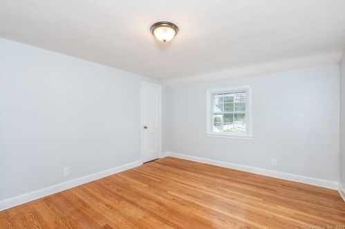 55 Forest St, Hartford CT  06118-2311 exterior
