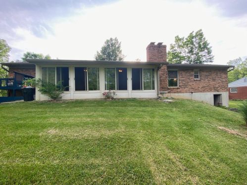 10471 Howard Rd, New Haven, OH 45030-8706