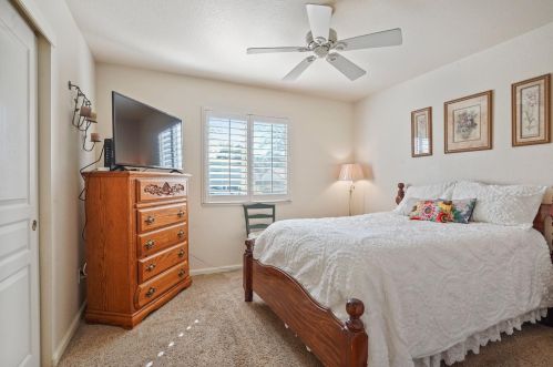 691 Diamond Glen Cir, Folsom CA 95630-3157 exterior