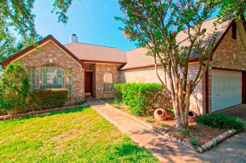 108 Rio Vista Dr, Georgetown TX  78626-4525 exterior