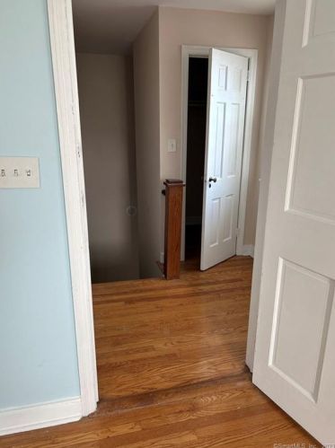 183 Garfield Ave, Bridgeport, CT 06606-5228