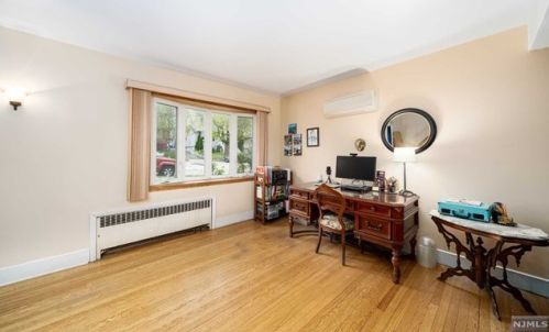 181 Overpeck Ave, Ridgefield Park NJ  07660-1218 exterior