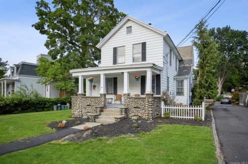 34 Main St, Garnerville, NY 10923-1327