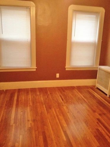 68 Windsor St, Worcester MA  01605-2141 exterior