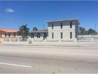495 4th Ave, Hialeah, FL 33010-5325