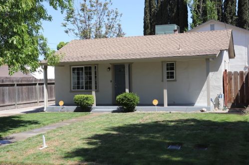 2224 4th St, Hughson, CA
