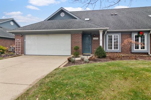 8606 Farmington St, Dyer, IN 46373-9397