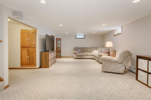 2132 County Rd F, Saint Paul MN 55110-3801 exterior