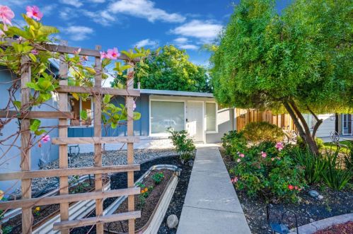 814 Lakehaven Dr, Sunnyvale CA  94089-2553 exterior