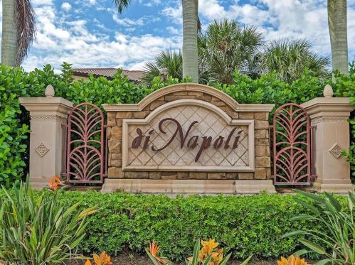 9115 Napoli Ct, Naples, FL 34113-7796