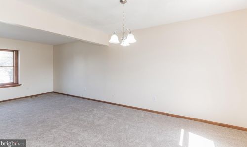 2 Willow Ct, Erial NJ  08081-2216 exterior