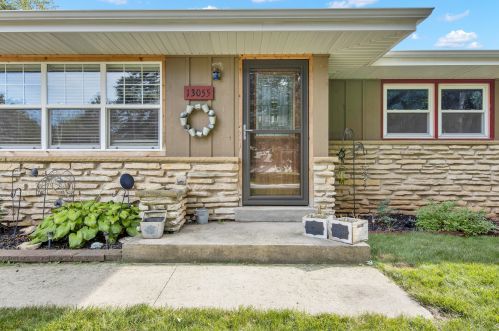 13055 Armour Ave, Waukesha, WI 53151-6917