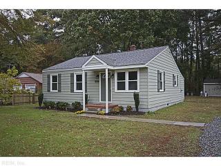 116 Oak St, Yorktown, VA 23693-4001